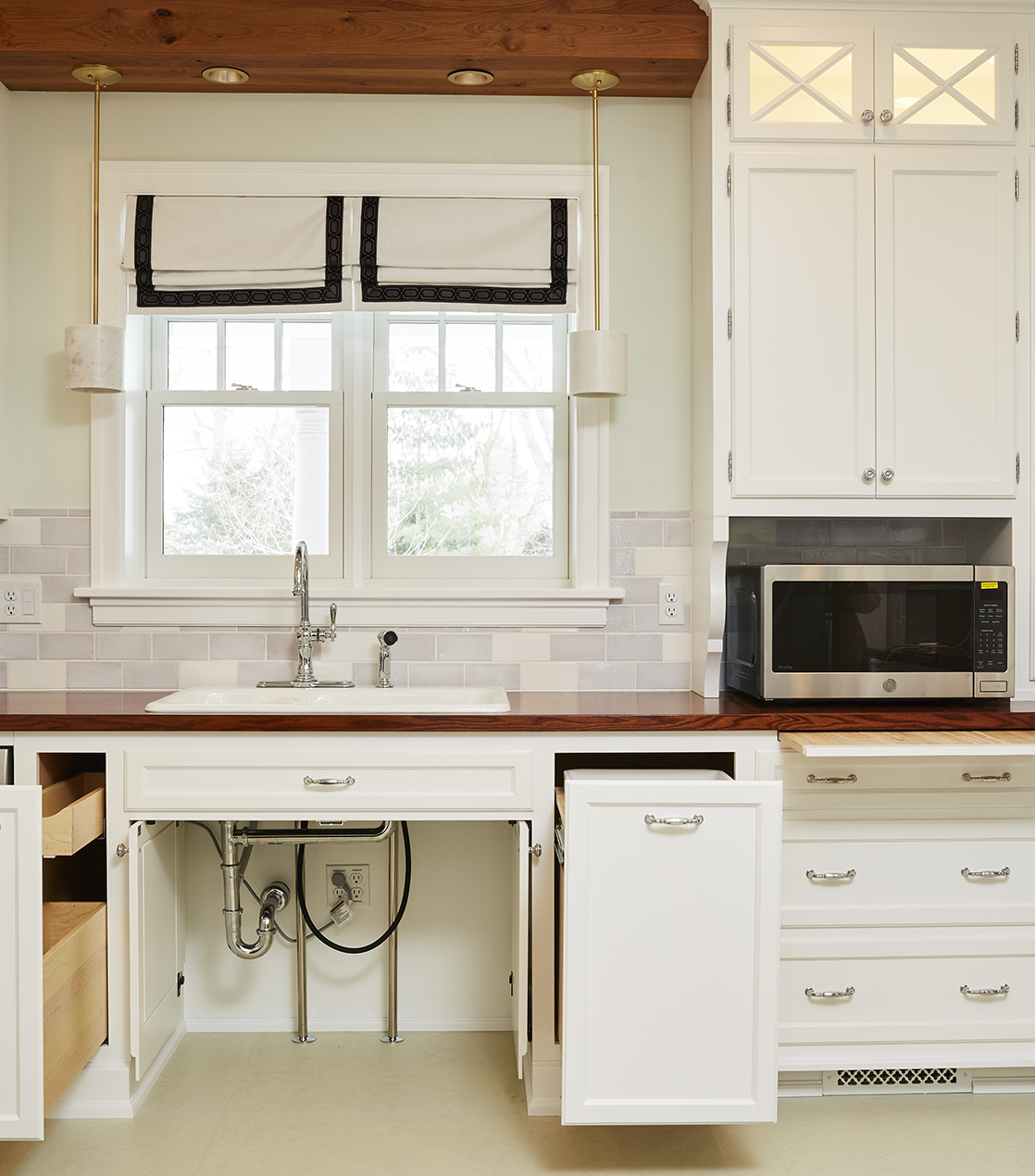 Wheelchair accessibility while still keeping major utilities within easy reach.
