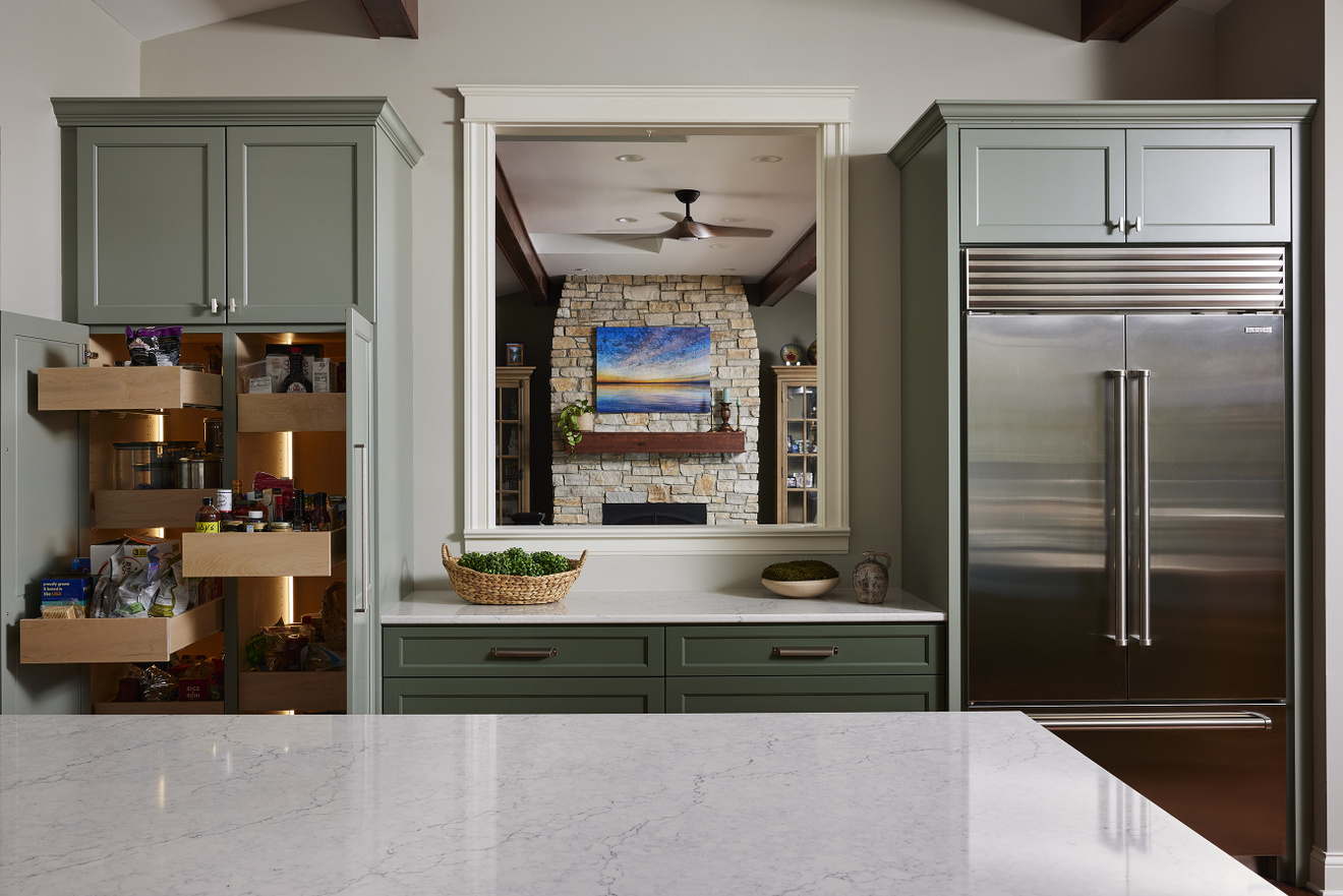 Kitchen remodel pantry_Murphy Bros._Mound