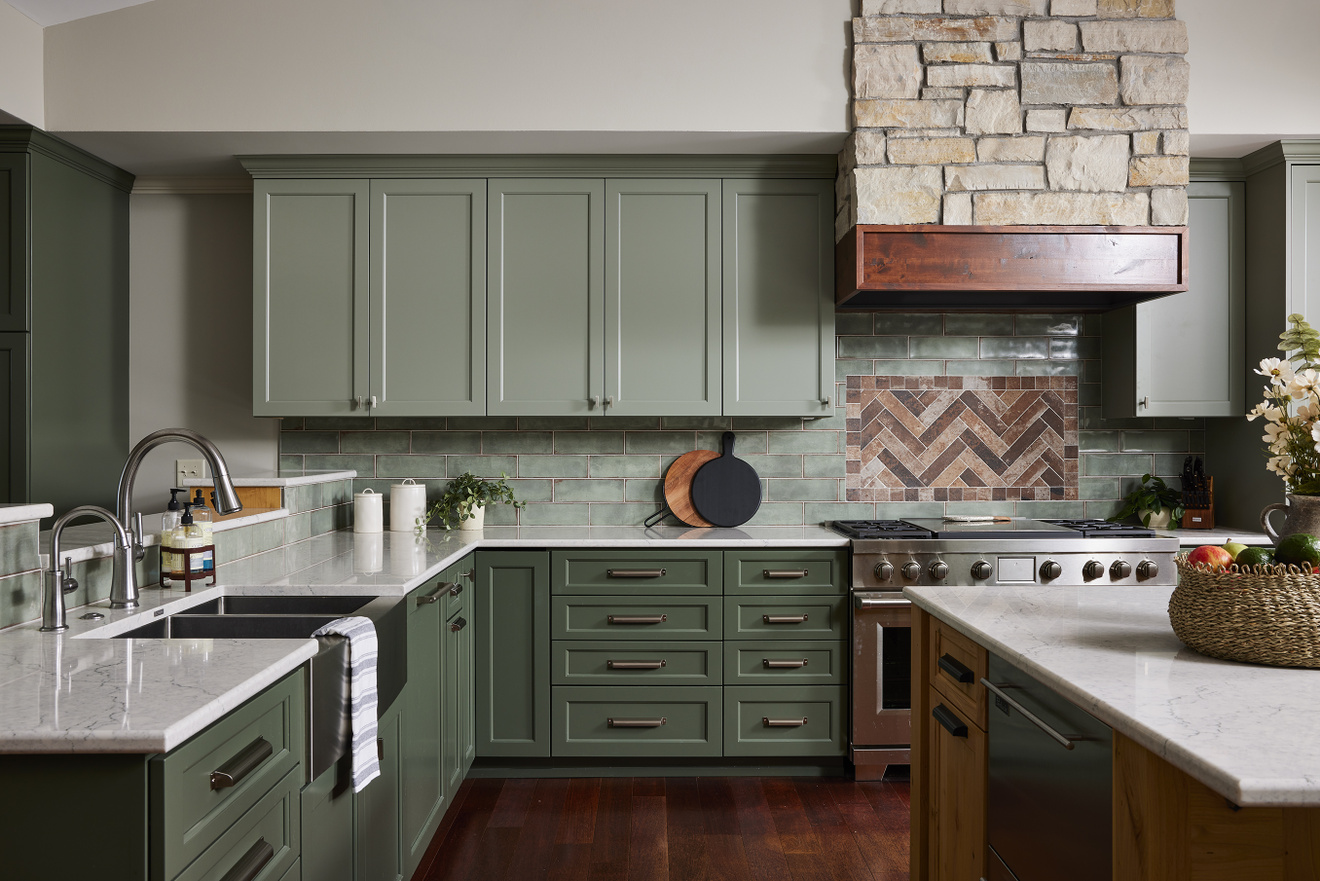 Kitchen remodel with painted and stained cabinetry_Murphy Bros._Mound