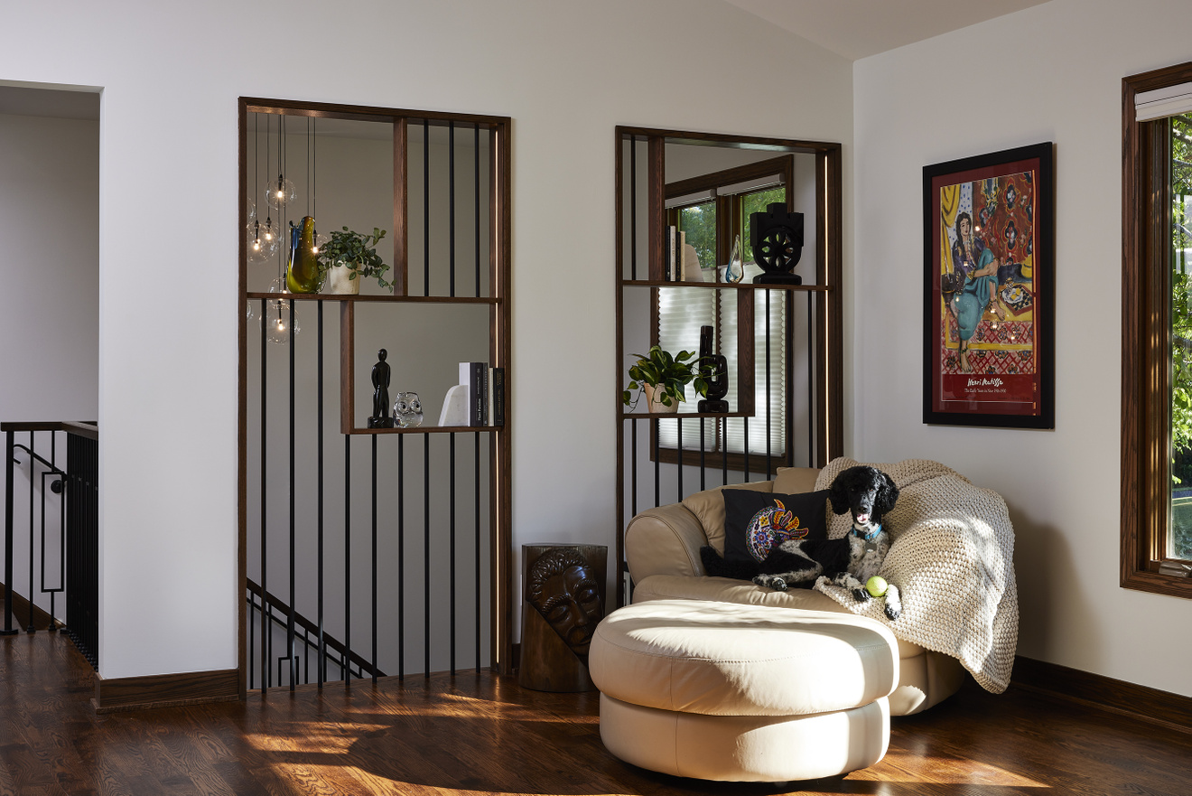 Main level living room divider_Minnetonka, MN_Murphy Bros.
