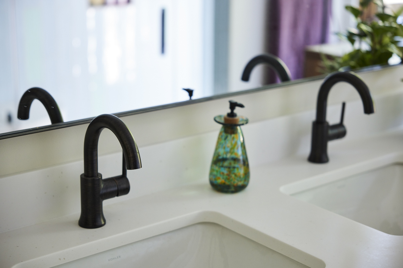 Primary en-suite vanity faucets_Murphy bros._Newport, MN